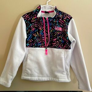 North Face Pull over sweatshirt